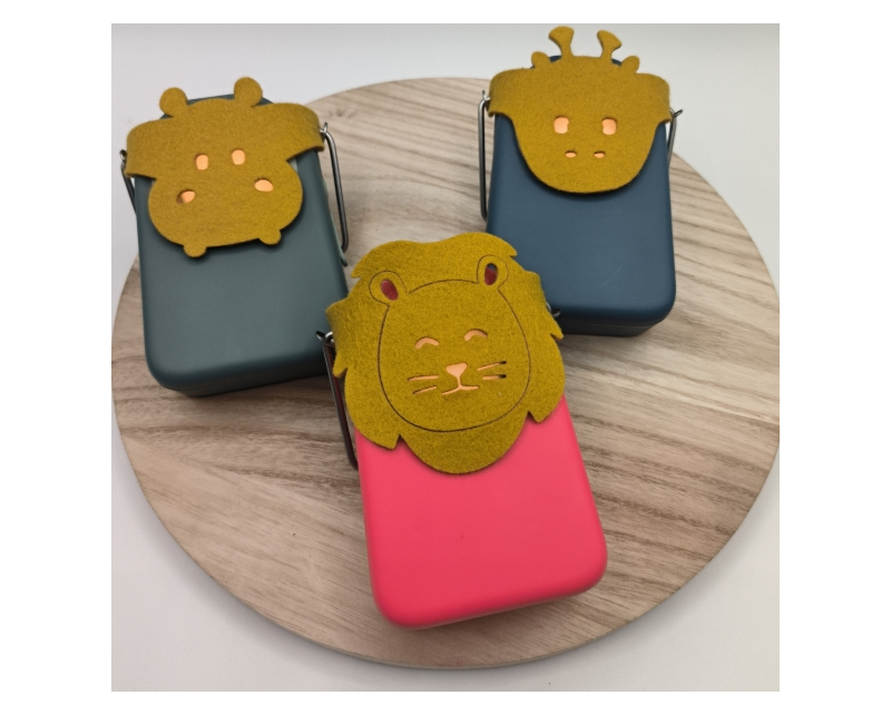 Kit de 3 masques KIVALA - Savane, avec motifs d'animaux sur fond coloré