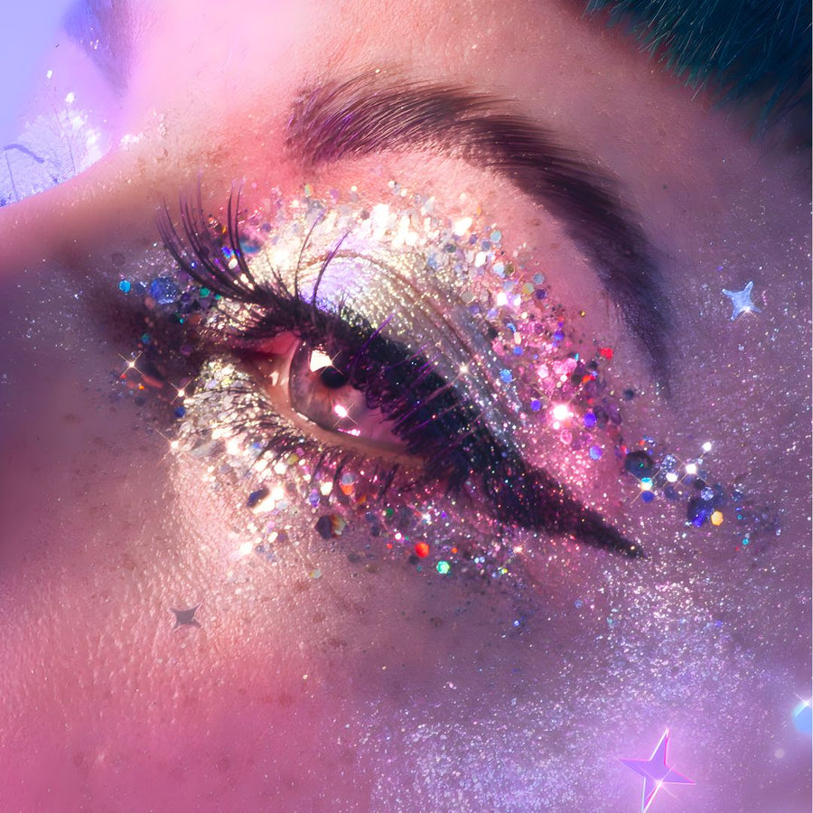 Paillettes Biodégradables Holographiques Holo Argentées sur maquillage œil, effet scintillant